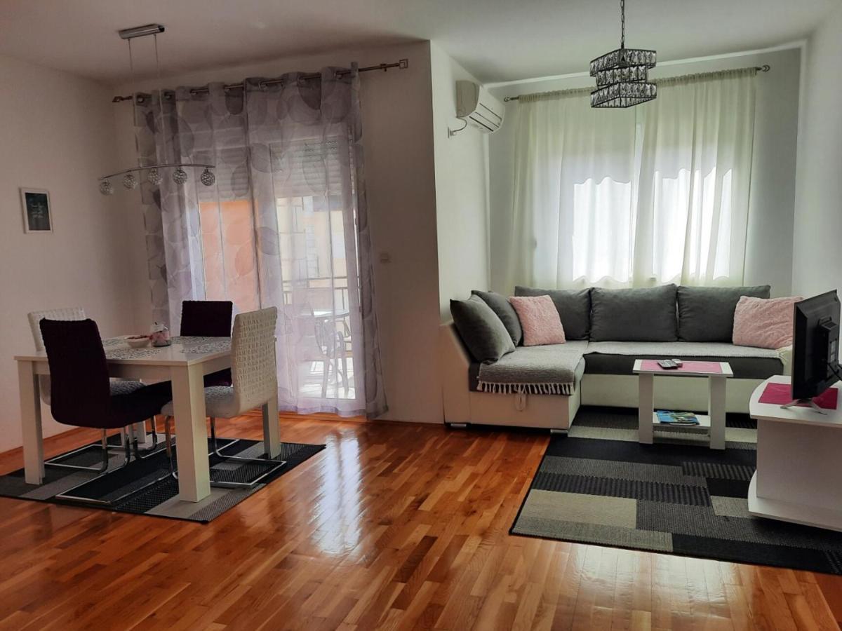 Apartman Natasha Требинє Екстер'єр фото