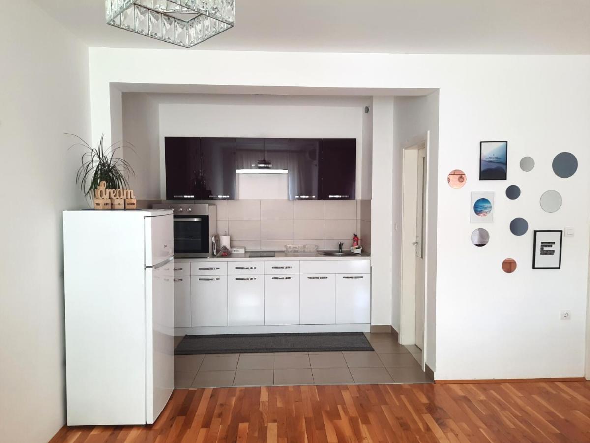 Apartman Natasha Требинє Екстер'єр фото